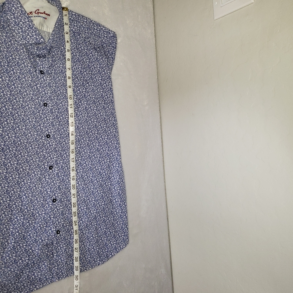 Robert Graham blue and white paisley button down Mens Size large. - Picture 12 of 14